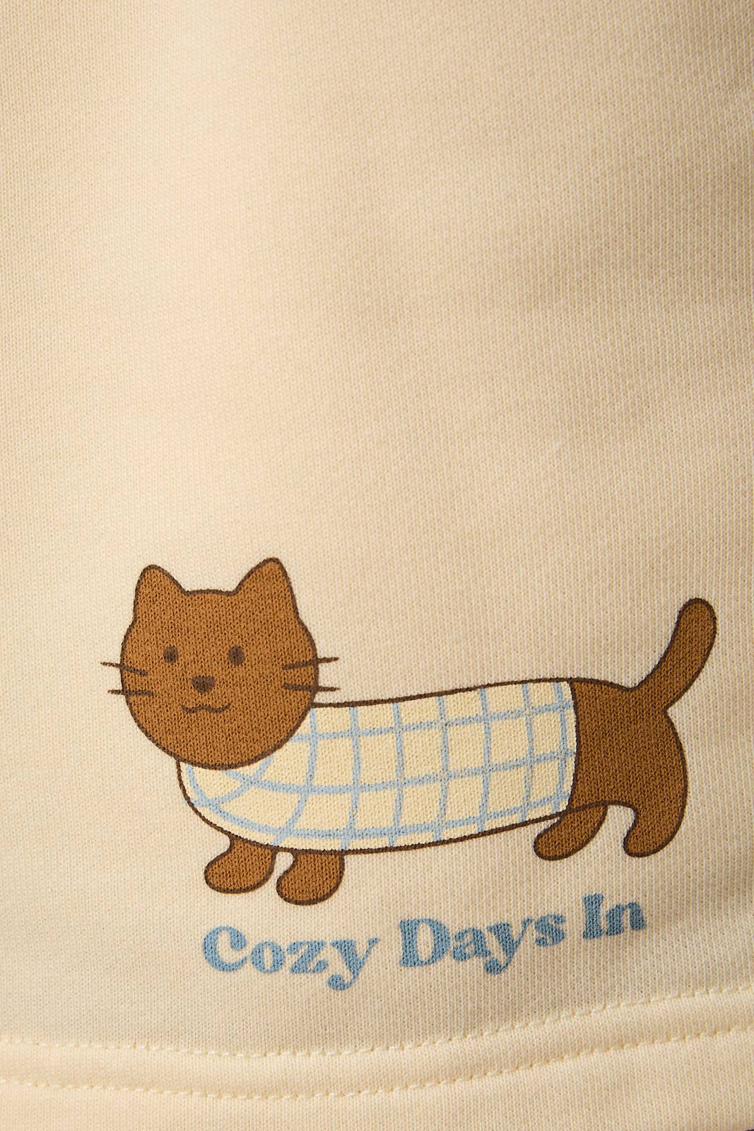 "COZY DAYS IN" Graphic Sweatshorts