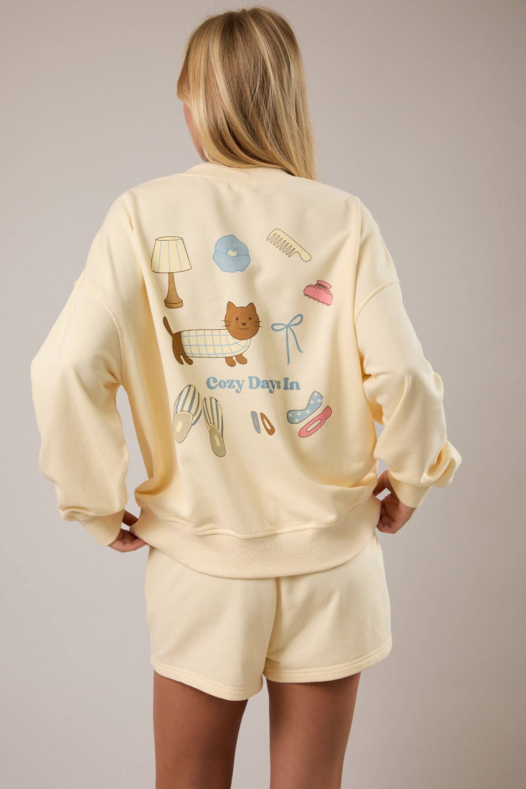 "COZY DAYS IN" Oversized Sweatshirt
